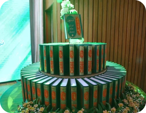مراسم رونمایی از تفسیر تسنیم