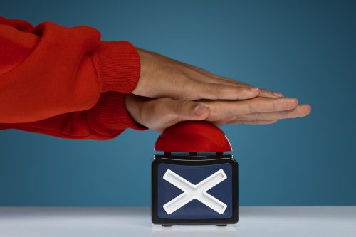 اجتناب اطلاعاتی (Information Avoidance)